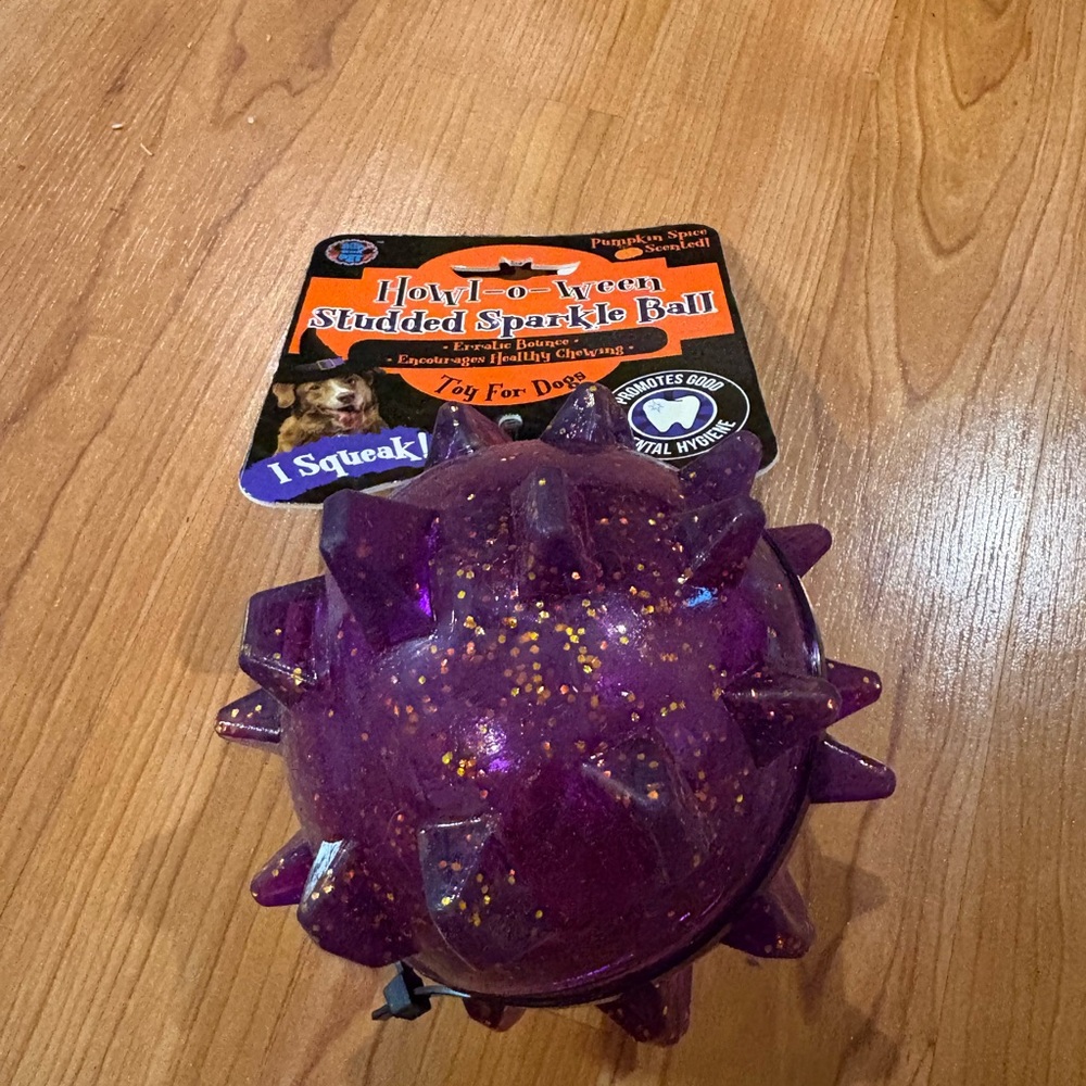 Bow Wow Spike Ball With Loud Squeaker  Ball  5.5”